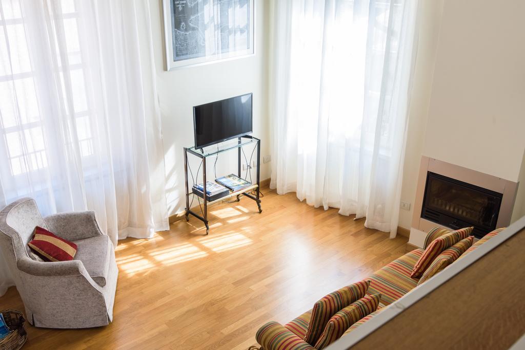 Via Rusconi 10 - Bymyhomein코모 외부 사진